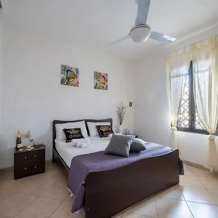 Terrazza Sullacqua Seafront Retreat Holiday home