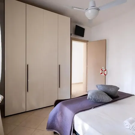 Terrazza Sullacqua Seafront Retreat Holiday home