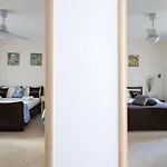 Terrazza Sullacqua Seafront Retreat בית נופש