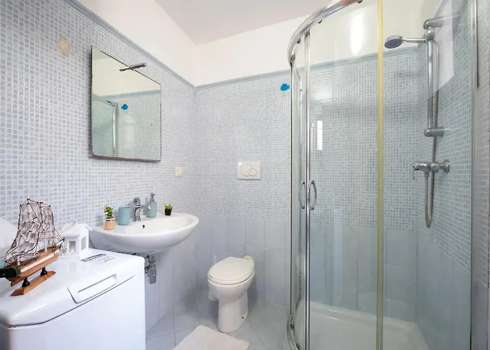 Terrazza Sullacqua Seafront Retreat * Torre Squillace